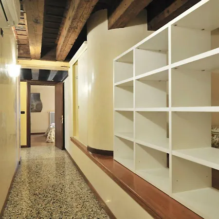 Apartamento Castello Di Godego Sleeps 12 Air Con Wifi Venecia