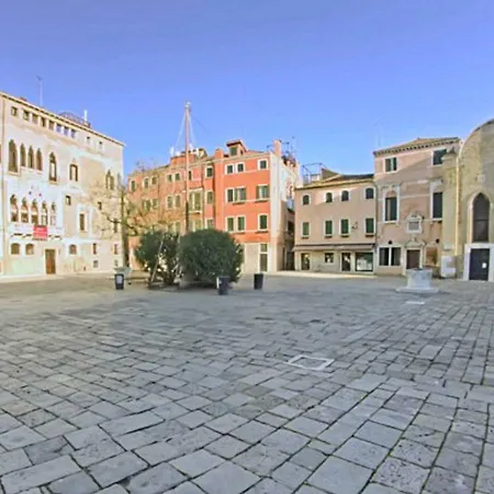 Castello Di Godego Sleeps 12 Air Con Wifi Apartamento