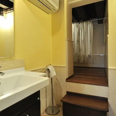 Apartamento Castello Di Godego Sleeps 12 Air Con Wifi Venecia