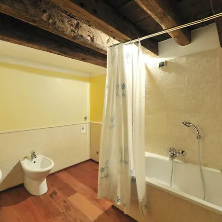 Apartamento Castello Di Godego Sleeps 12 Air Con Wifi Venecia